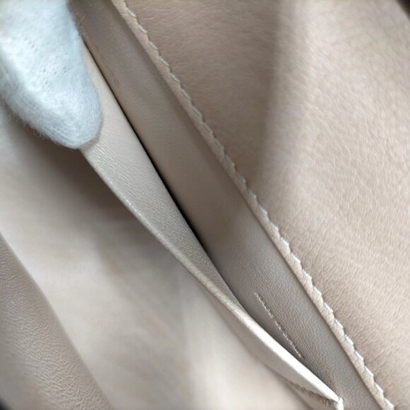 Authentic Chloe Beige Leather Hand Bag mon689-110525 - Picture 13 of 16